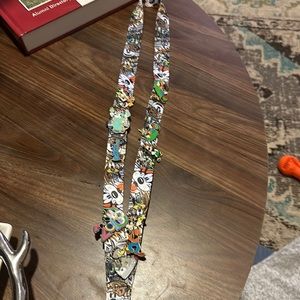Disney lanyard with 9 pins Mickey Mouse goofy